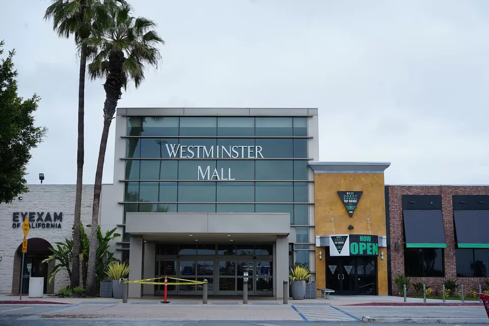 Westminster Mall facade, Orange County